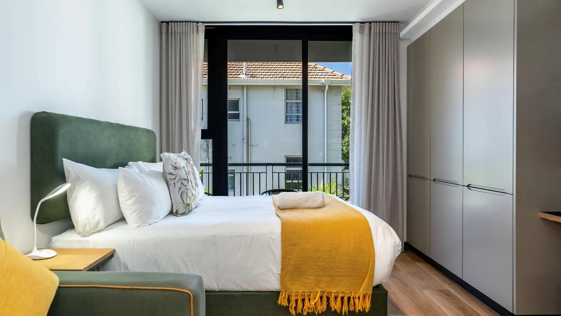 203 Marvol On Hall Sea Point Cape Town